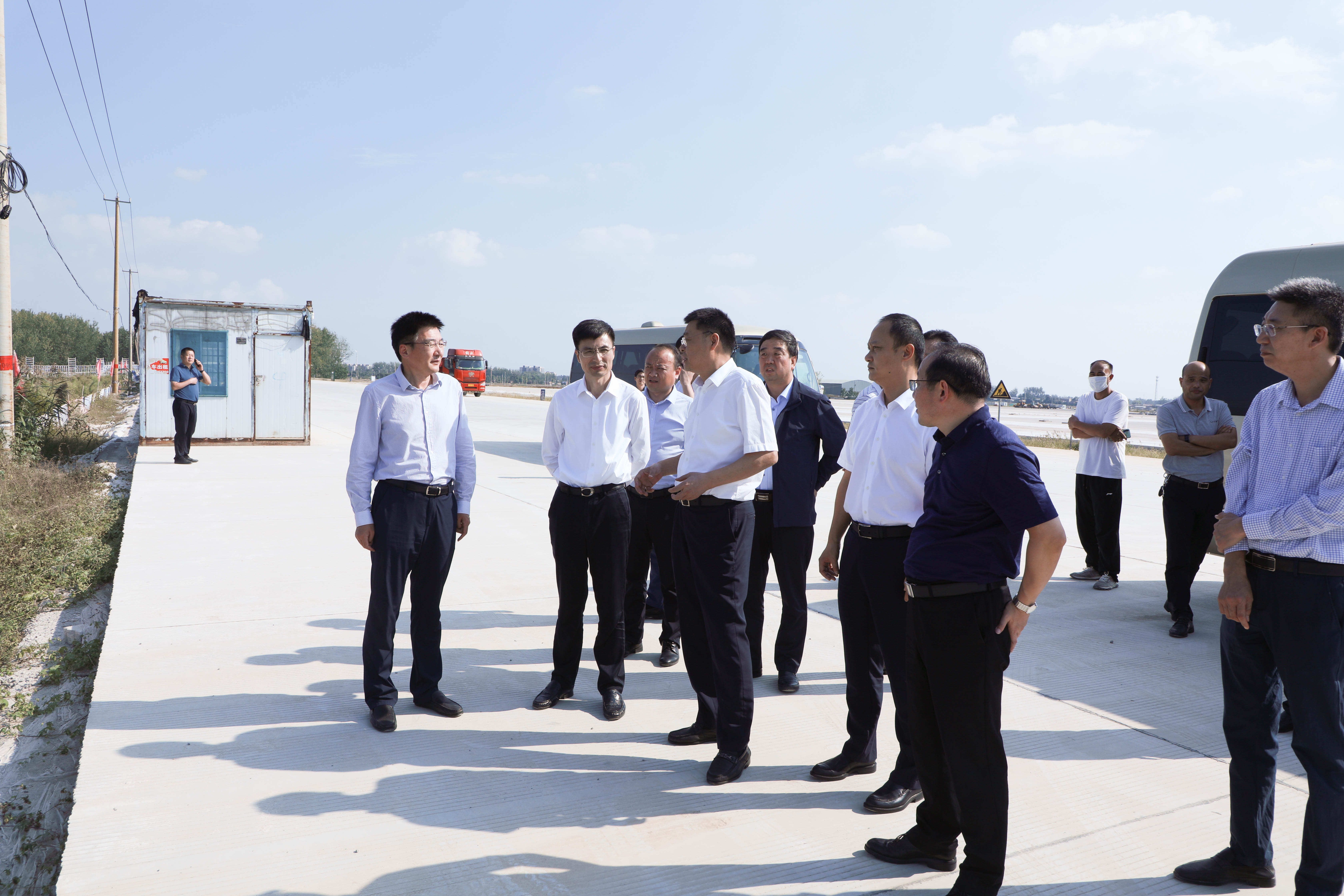 交控集團(tuán)黨委書記、董事長賈泉涌一行赴邳州市政府開展深化合作會談