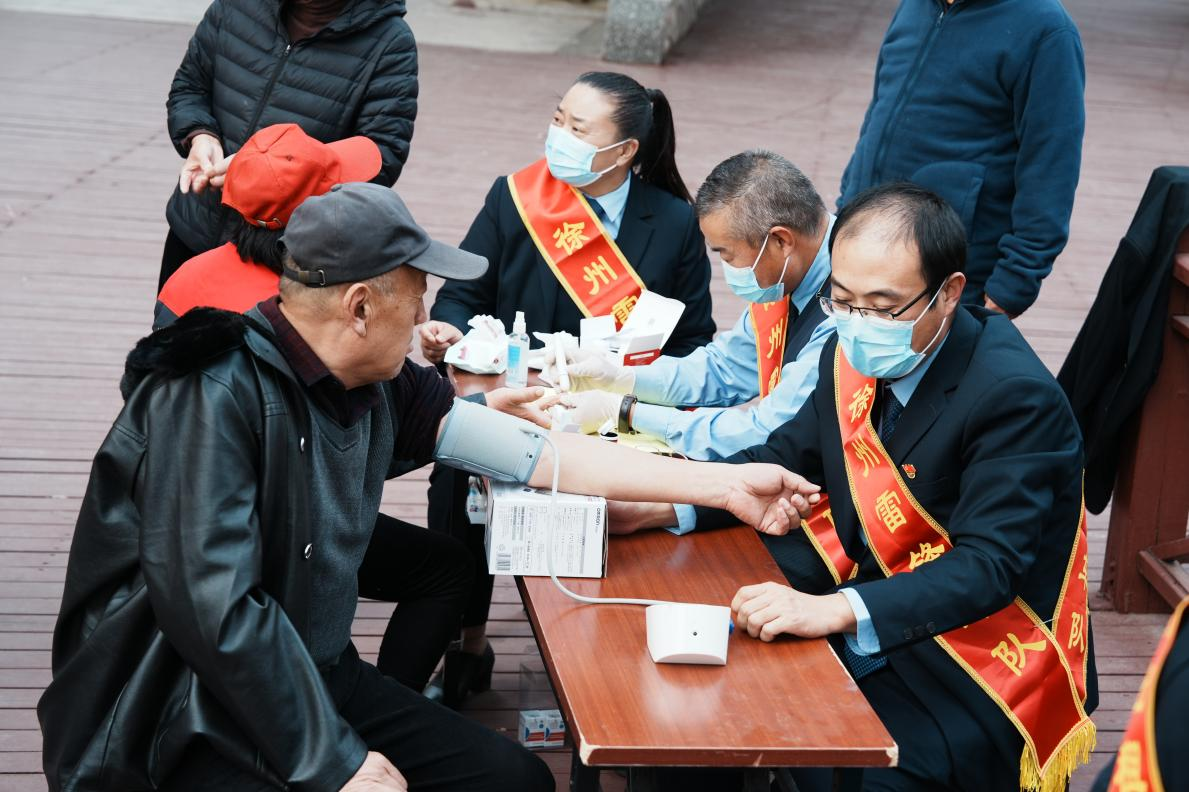 出租集團進社區(qū) 服務(wù)“零距離”暖人心