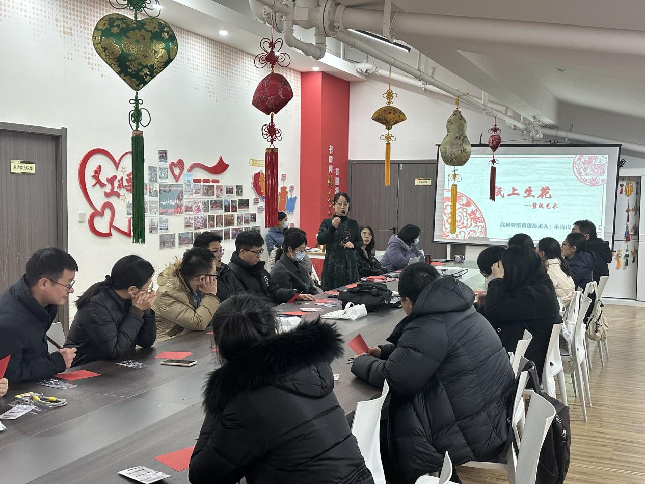 數(shù)創(chuàng)科技黨支部與市審計局機關第二黨支部聯(lián)合開展黨建共建活動