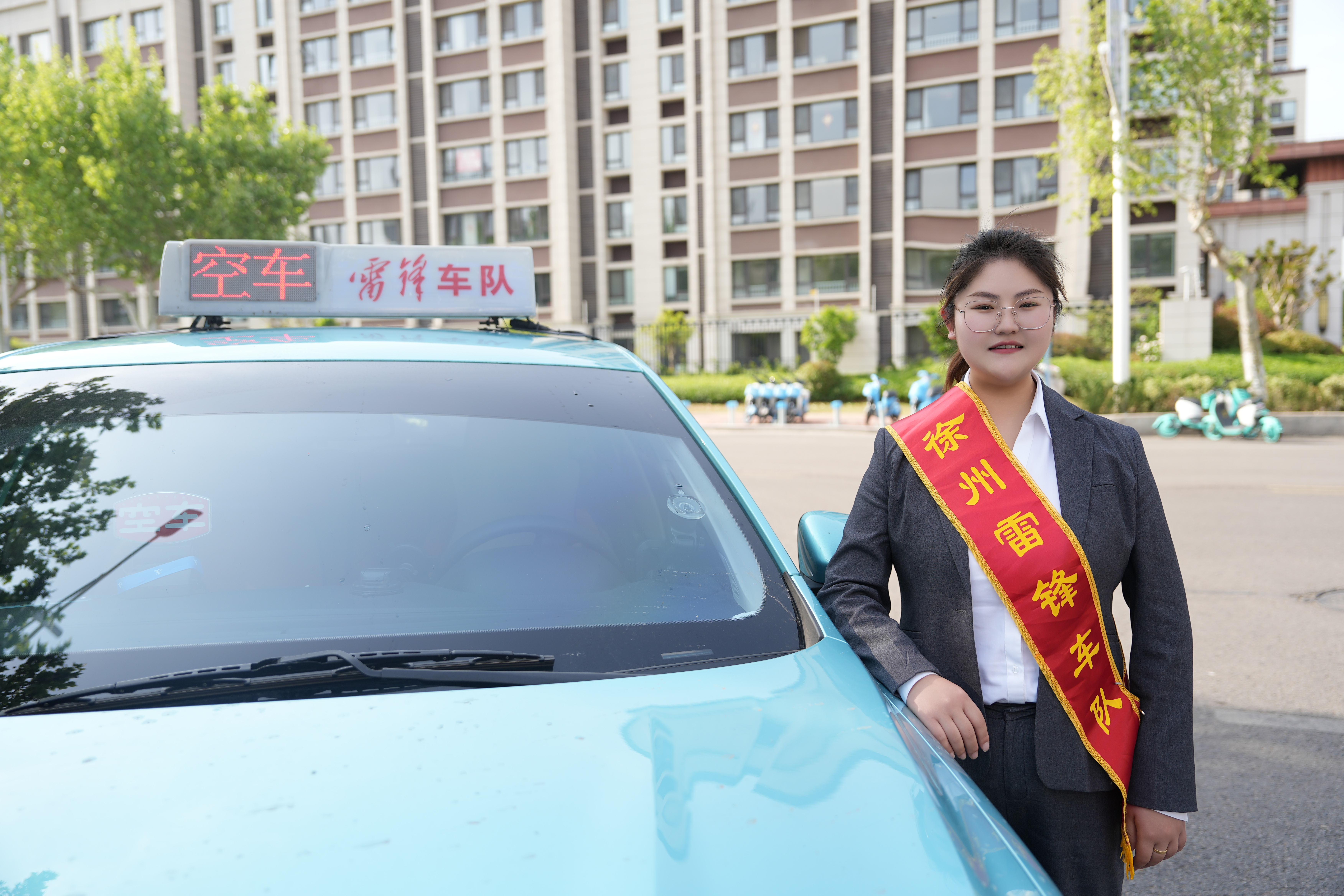 的姐楊凡：溫情服務(wù)點亮城市文明窗口