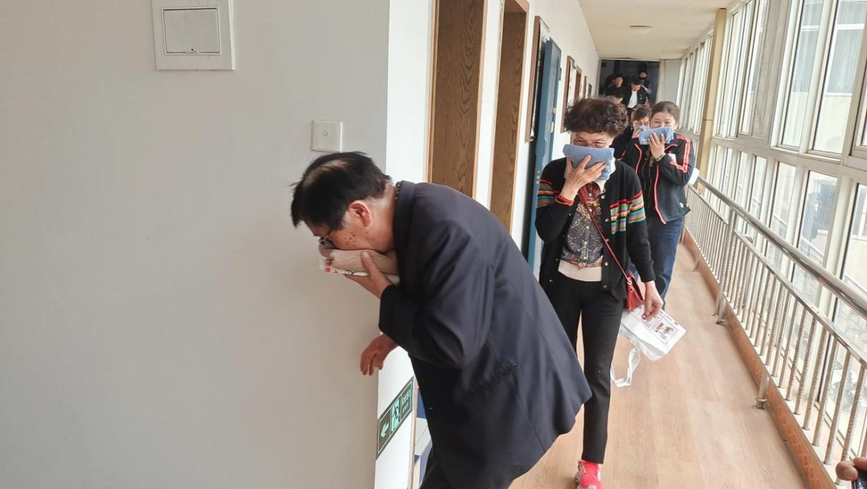 冠盛路橋黨總支聯(lián)合白云社區(qū)開展 “全民國家安全教育活動 筑牢消防安全防線”