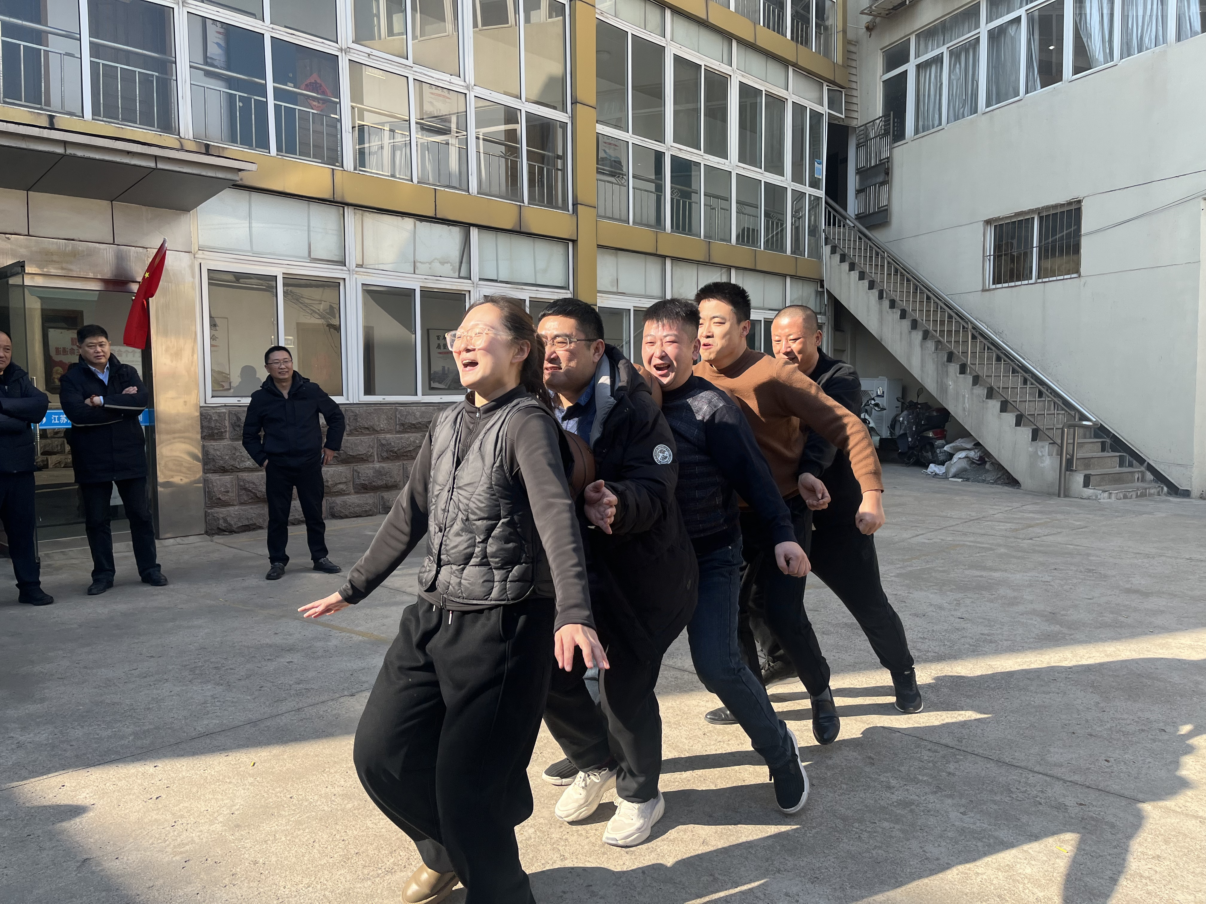 冠盛公司舉辦迎新春茶話會暨趣味運動會